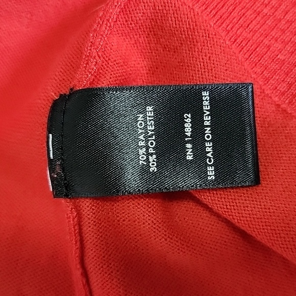 Torrid Orange CrissCross Cold Shoulder Top/ Size 2 (2X | 18-2 - Picture 7 of 16